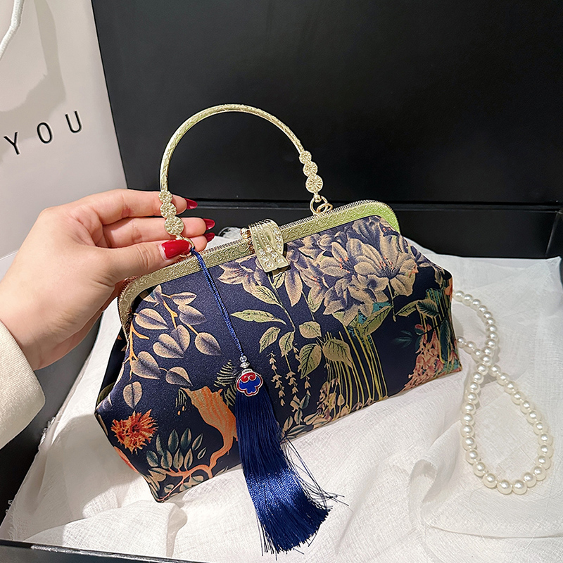 세련된 자수 숄더백 여성 패션 메탈 핸들 퍼스 롱 체인 - Embroidery Ideas For Bags 리뷰 및 가격