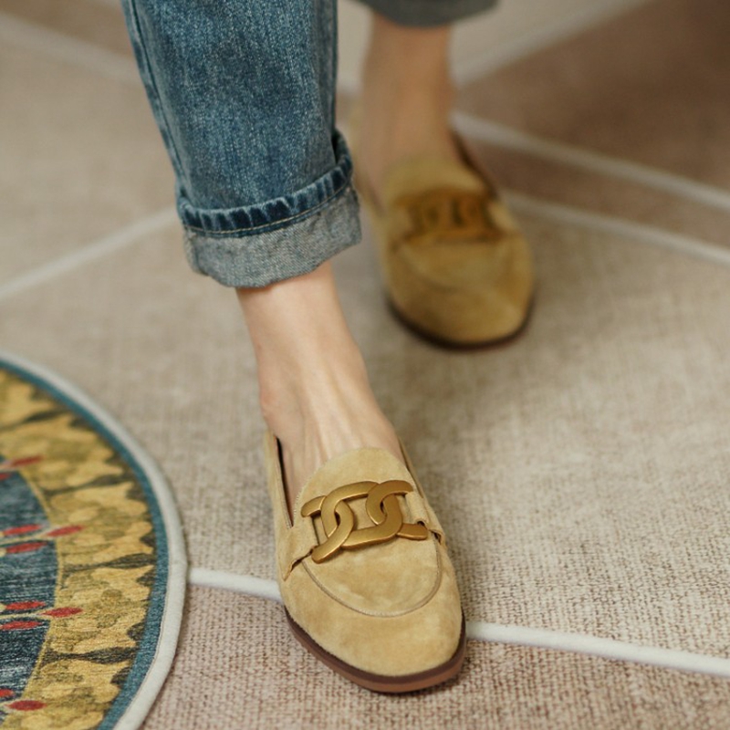 여성용 스웨이드 가죽 로퍼, 로우힐, 라운드 토, 청키 - Embroidery Flat Shoes 리뷰 및 가격