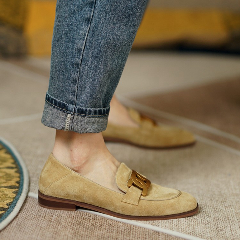 여성용 스웨이드 가죽 로퍼, 로우힐, 라운드 토, 청키 - Embroidery Flat Shoes 리뷰 및 가격