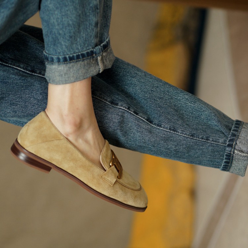 여성용 스웨이드 가죽 로퍼, 로우힐, 라운드 토, 청키 - Embroidery Flat Shoes 리뷰 및 가격