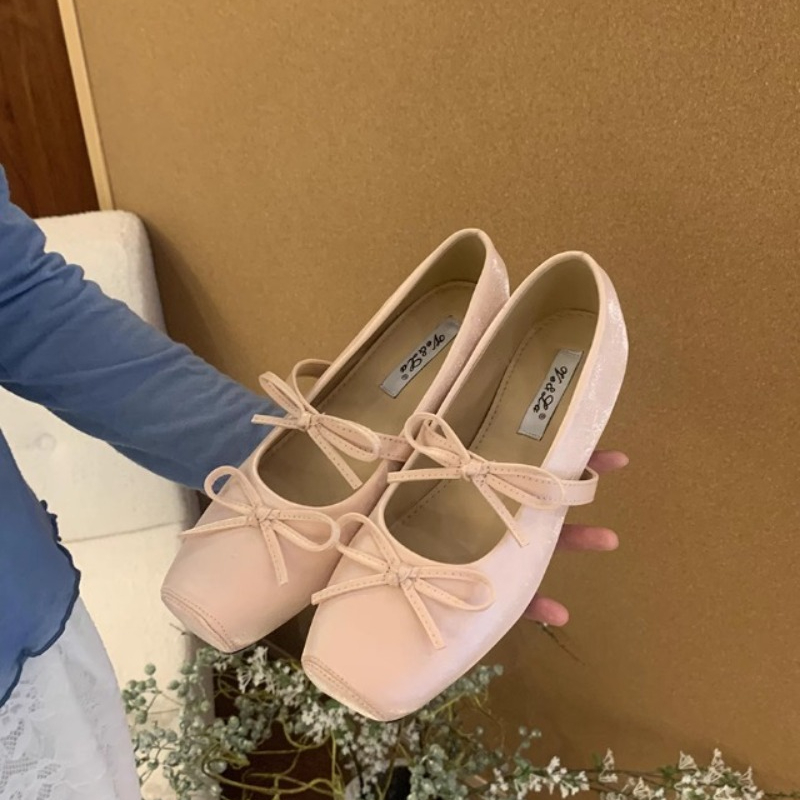 가을 신상 트렌드 패션 고급스러운 발레 슈즈 부드러운  - Embroidery Flat Shoes 리뷰 및 가격