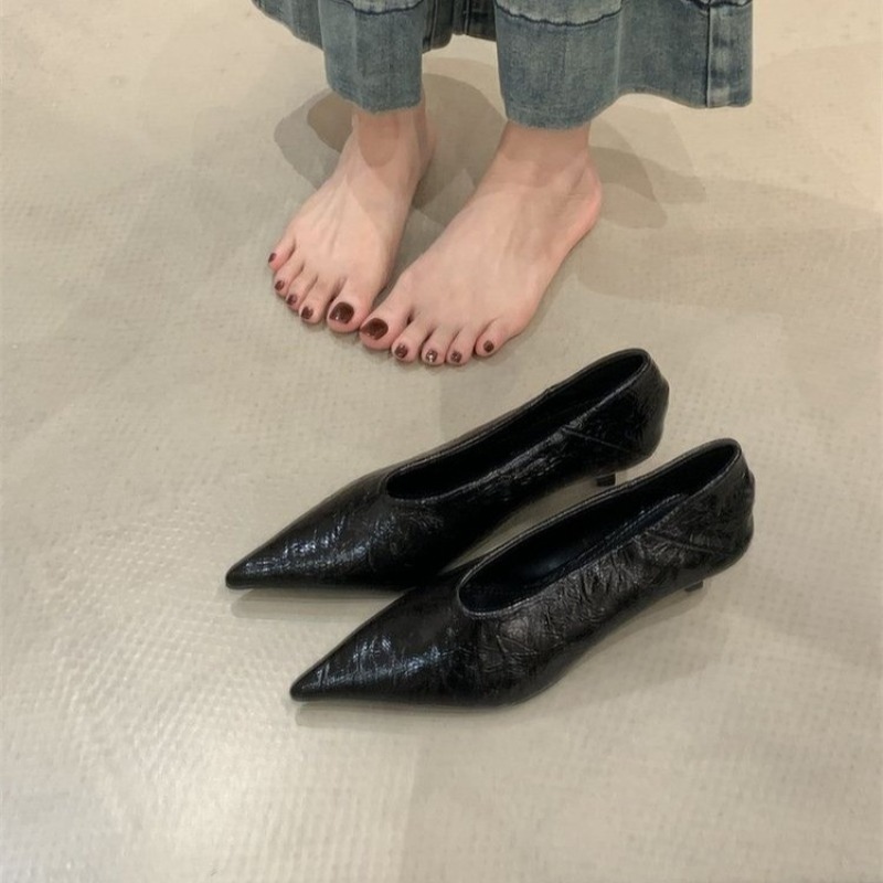 2025 가을 신상 출퇴근용 플랫힐 얕은 입구 뾰족코  - Embroidery Flat Shoes 리뷰 및 가격