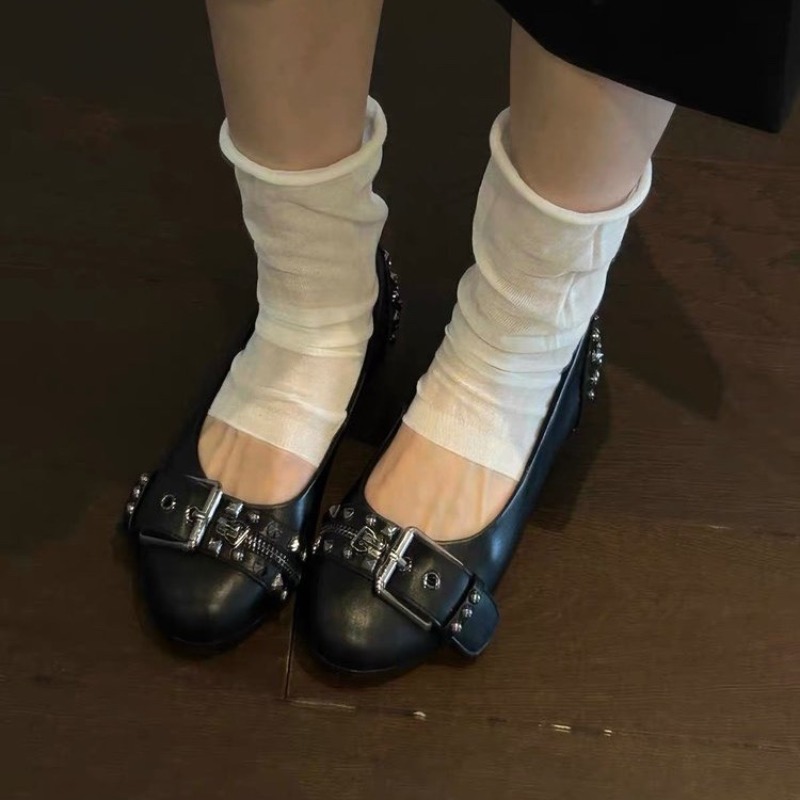 볼트 라운드 헤드 싱글 슈즈 여성용 가죽 버클 로우컷  - Embroidery Flat Shoes 리뷰 및 가격