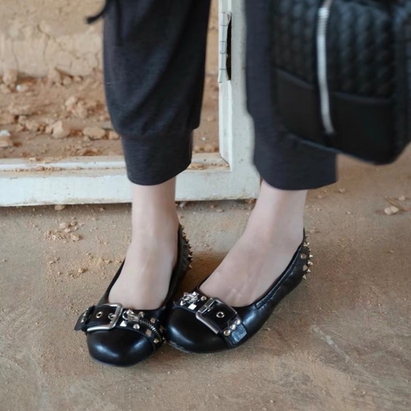 볼트 라운드 헤드 싱글 슈즈 여성용 가죽 버클 로우컷  - Embroidery Flat Shoes 리뷰 및 가격